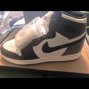 Jordan 1 mocha